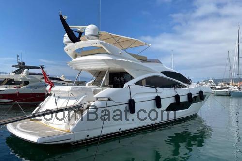 Sunseeker 80 Sport Yacht Spesifikasjoner og anmeldelser